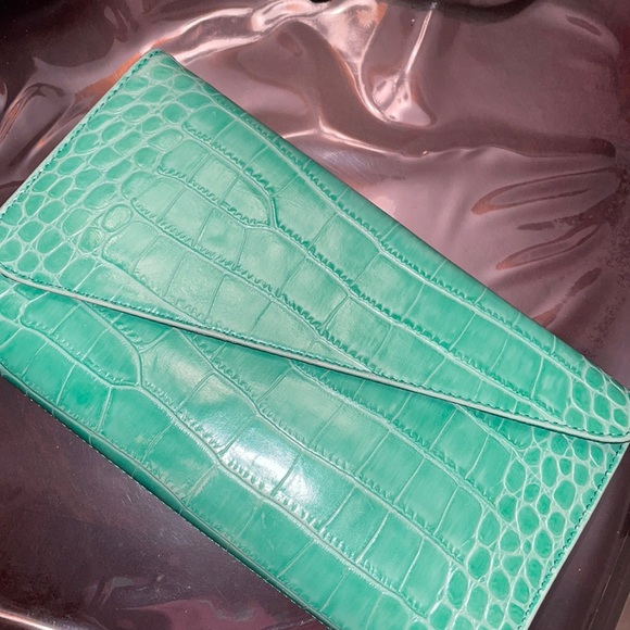 crossbody purse - Picture 3 of 10